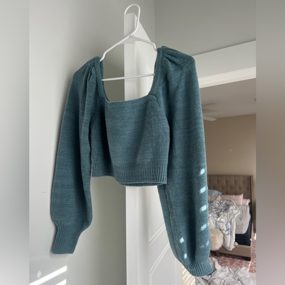 Tops - Cropped sweater